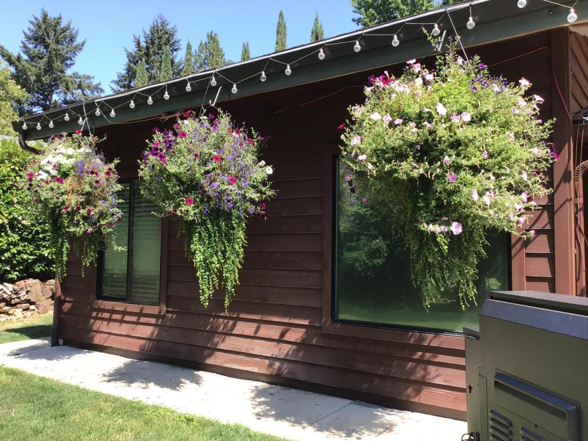 Dunmovin' Oregon Grants Pass Exterior photo